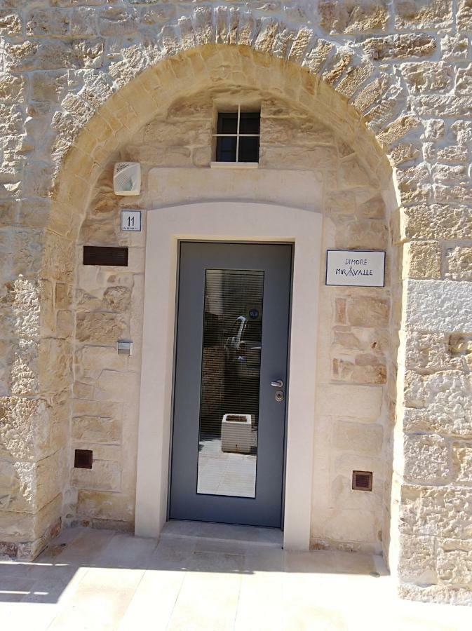 Dimore Miravalle مارتينا فرانكا المظهر الخارجي الصورة