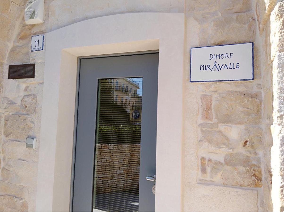 Dimore Miravalle مارتينا فرانكا المظهر الخارجي الصورة